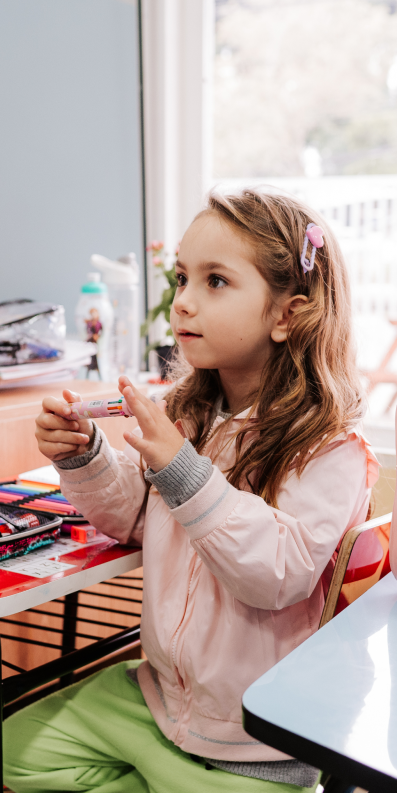 A NAVE prepara seu filho para um futuro melhor.